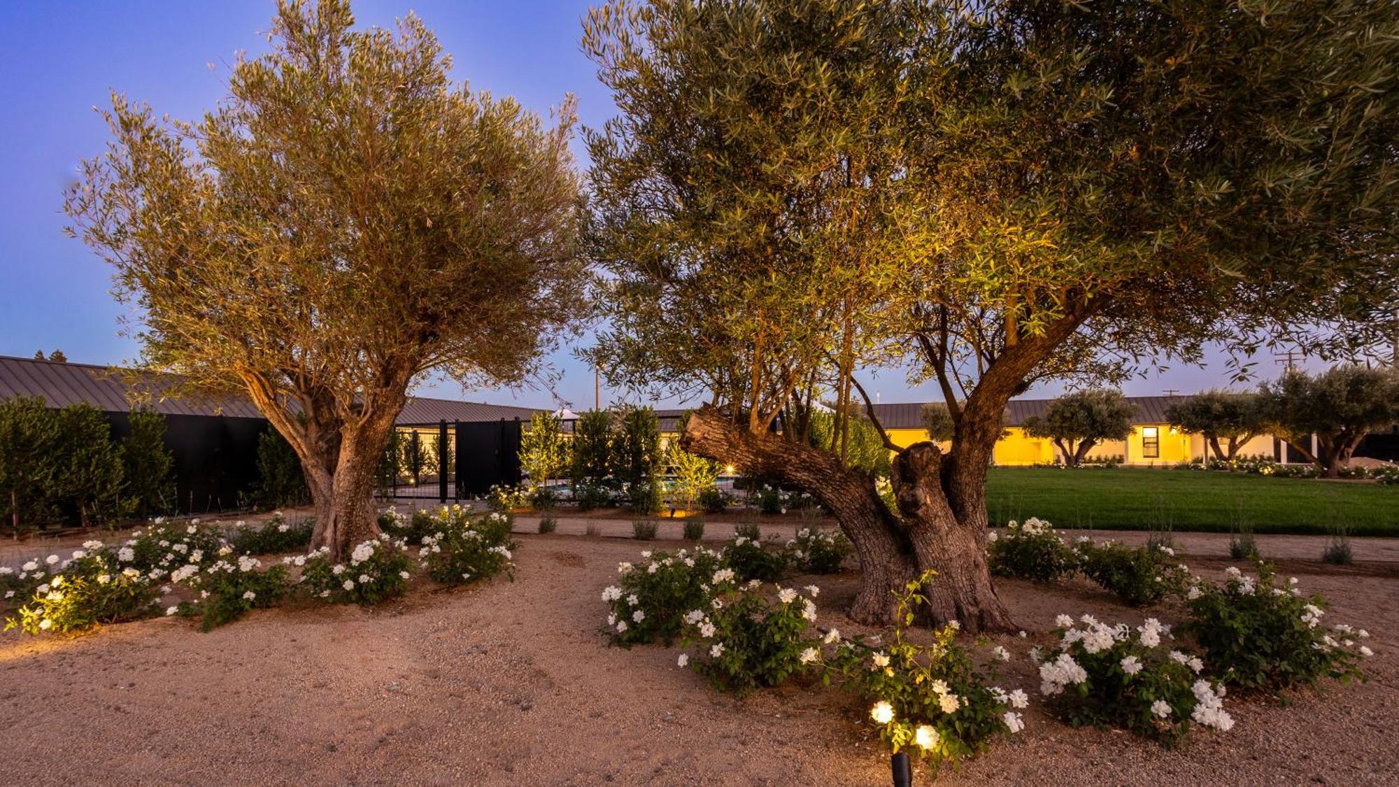 Hotel Bayit Salida エクステリア 写真